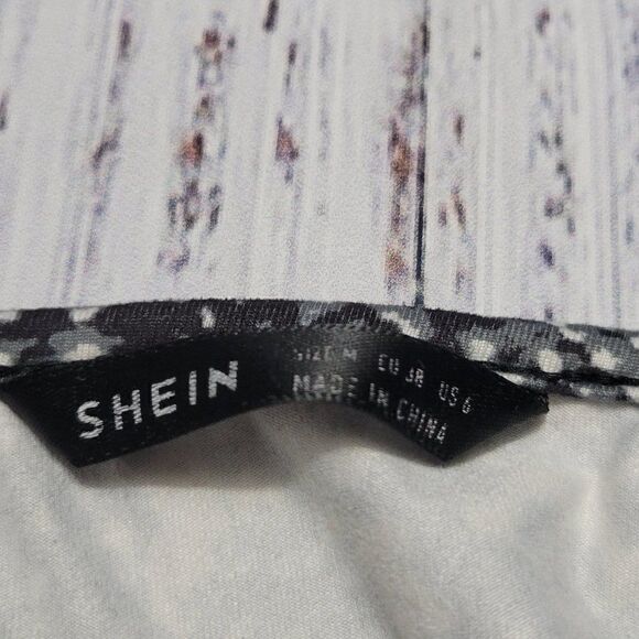 SHEIN Black Grey & White Snakeskin Medium Animal Print Sexy Cropped Tank Top - Picture 4 of 4